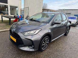  Toyota Yaris 1.5 Hybrid Dynamic AUTOMAAT BJ 2023 39.373 KM 2023/10
