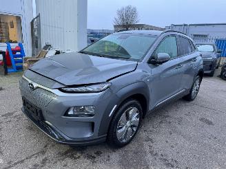 skadebil auto Hyundai Kona EV Fashion 64 kWh AUTOMAAT 2019/6