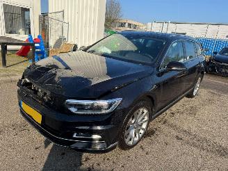 skadebil auto Volkswagen Passat Variant 1.8 TSI Business Edition R AUTOMAAT 2018/2
