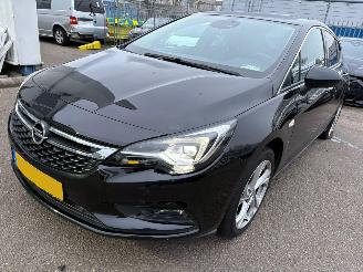 Coche accidentado Opel Astra 1.4 Innovation 2017/11