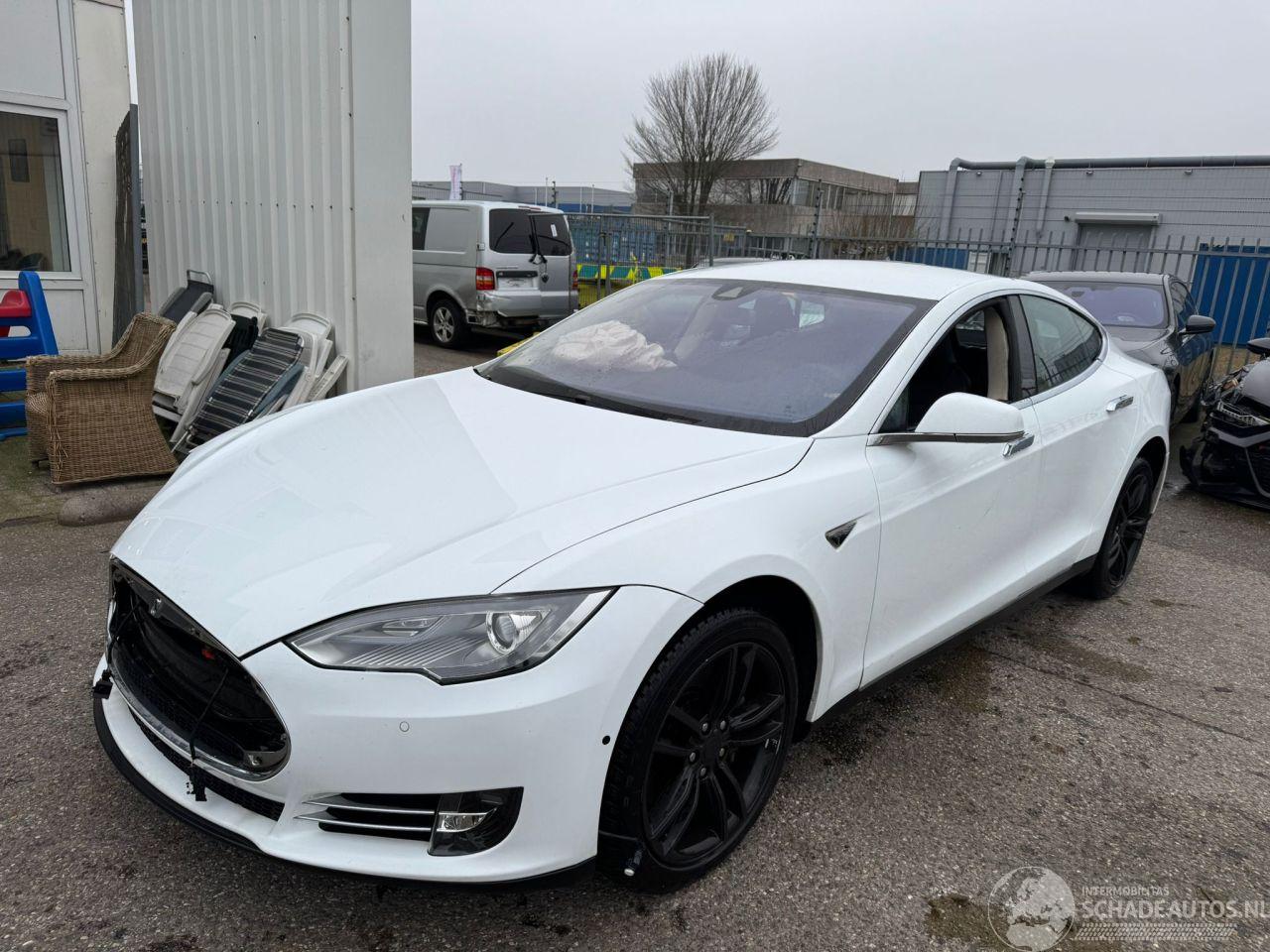 Tesla Model S 60 Base