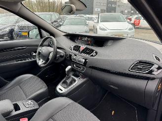 Renault Scenic 2.0 Bose AUTOMAAT picture 13
