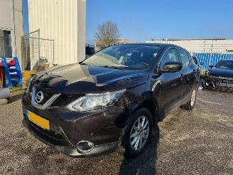 Voiture accidenté Nissan Qashqai 1.2 Acenta AUTOMAAT 2015/4