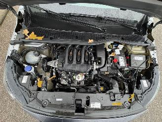 Peugeot 208 1.2 PureTech 75 Style picture 8