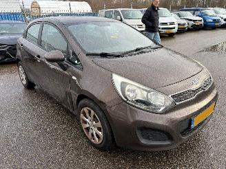 skadebil auto Kia Rio 1.2 CVVT Comfort Pack 2012/6
