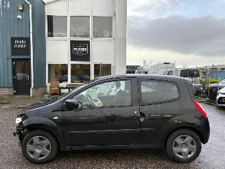 Voiture accidenté Renault Twingo 1.2 16V Collection 2013/9