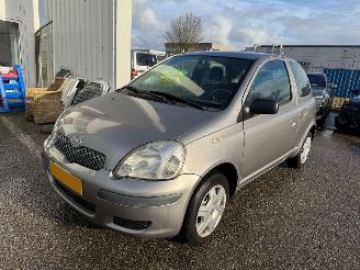 skadebil auto Toyota Yaris 1.0 VVT-i Idols 2004/7