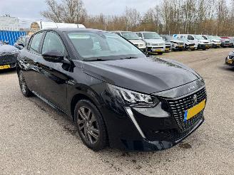 Peugeot 208 1.2 PureTech Active Pack picture 6