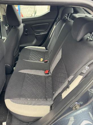 Nissan Micra 0.9 IG-T Acenta picture 15