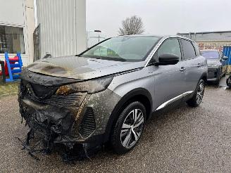 Unfallwagen Peugeot 3008 1.6 AUTOMAAT HYbrid 225 Allure Pack Business 2022/2