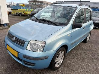 krockskadad bil auto Fiat Panda Fiat Panda 1.2 Emotion 2004/1