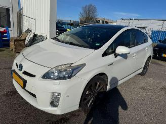 Damaged car Toyota Prius 1.8 AUTOMAAT Dynamic 2009/7