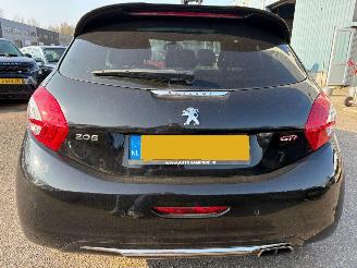 Peugeot 208 1.6 THP GTi picture 4