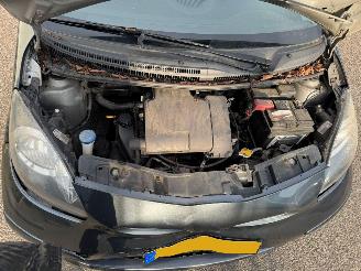 Toyota Aygo 1.0-12V picture 7