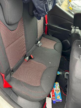 Renault Clio 1.6 AUTOMAAT 220 PK R.S. Trophy picture 16