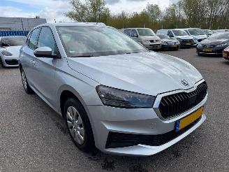 krockskadad bil auto Skoda Fabia 1.0 TSI Ambition BJ 2023 2023/5