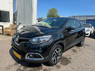 uszkodzony samochody osobowe Renault Captur 0.9 TCe Dynamique 2015/1