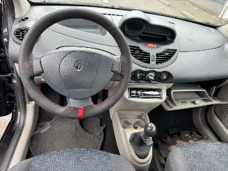 Renault Twingo 1.2 Authentique picture 13