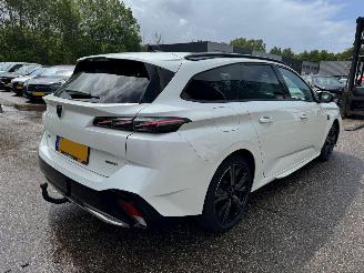 Voiture accidenté Peugeot 308 SW 1.6 AUTOMAAT  HYbrid 180 GT Pack Business 2022/11