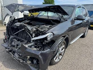 krockskadad bil auto BMW X3 xDrive30e High Executive 2021/1