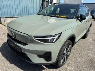 krockskadad bil auto Volvo XC40 Recharge Core 70 kWh 2022/12