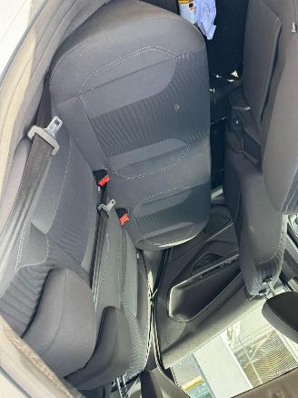 Ford Fiesta 1.0 EcoBoost Titanium picture 12