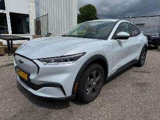 Schadeauto Ford Mustang Mach-e RWD 75 kWh 2021/11