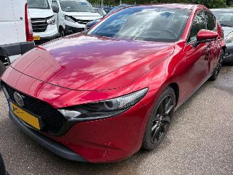 skadebil auto Mazda 3 2.0 e-SkyActiv-X M Hybrid 180 Luxury 2020/7