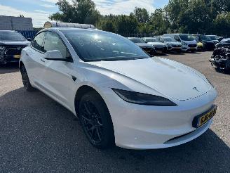 Unfallwagen Tesla Model 3 RWD 60 kWh 2024/8