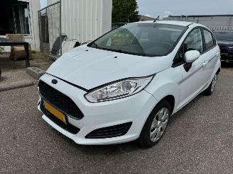 uszkodzony samochody osobowe Ford Fiesta 1.5 TDCi Style 2016/6