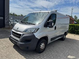 dañado vehículos comerciales Peugeot Boxer 330 2.0 BlueHDI L1H1 Pro 2018/1