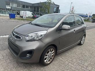 Schadeauto Kia Picanto 1.0 CVVT Comfort Pack 2011/9