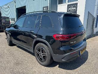 krockskadad bil auto Mercedes EQB 300 4MATIC AMG Line 67 kWh 2024/3