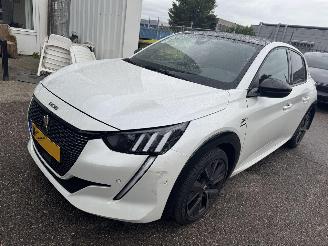 Peugeot 208 1.2 PureTech GT Pack AUTOMAAT picture 6