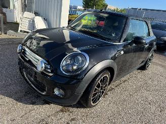 krockskadad bil auto Mini Cooper 1.6 Cooper Chili 2011/3