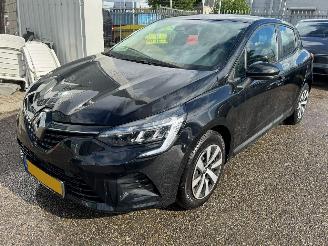 uszkodzony samochody osobowe Renault Clio 1.0 TCe 90 Equilibre 2022/10