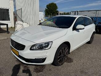 Avarii autoturisme Volvo V-60 2.0 D4 Polar+ Dynamic 2017/9