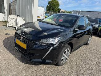 damaged passenger cars Peugeot e-208 Peugeot e-208 EV Active 50 kWh 2022/5