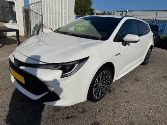 uszkodzony samochody osobowe Toyota Corolla Touring Sports 1.8 Hybrid Business Intro 2020/1