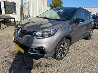 krockskadad bil auto Renault Captur 0.9 TCe Dynamique 2015/6