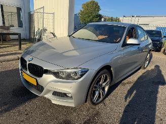 Unfallwagen BMW 3-serie 320i Edition M Sport Shadow High Executive 2018/3