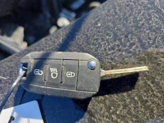 Peugeot 208 208 I (CA/CC/CK/CL), Hatchback, 2012 / 2019 1.2 Vti 12V PureTech 82 picture 6