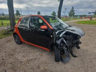 Coche siniestrado Smart Forfour Forfour (453), Hatchback 5-drs, 2014 1.0 12V 2018/5