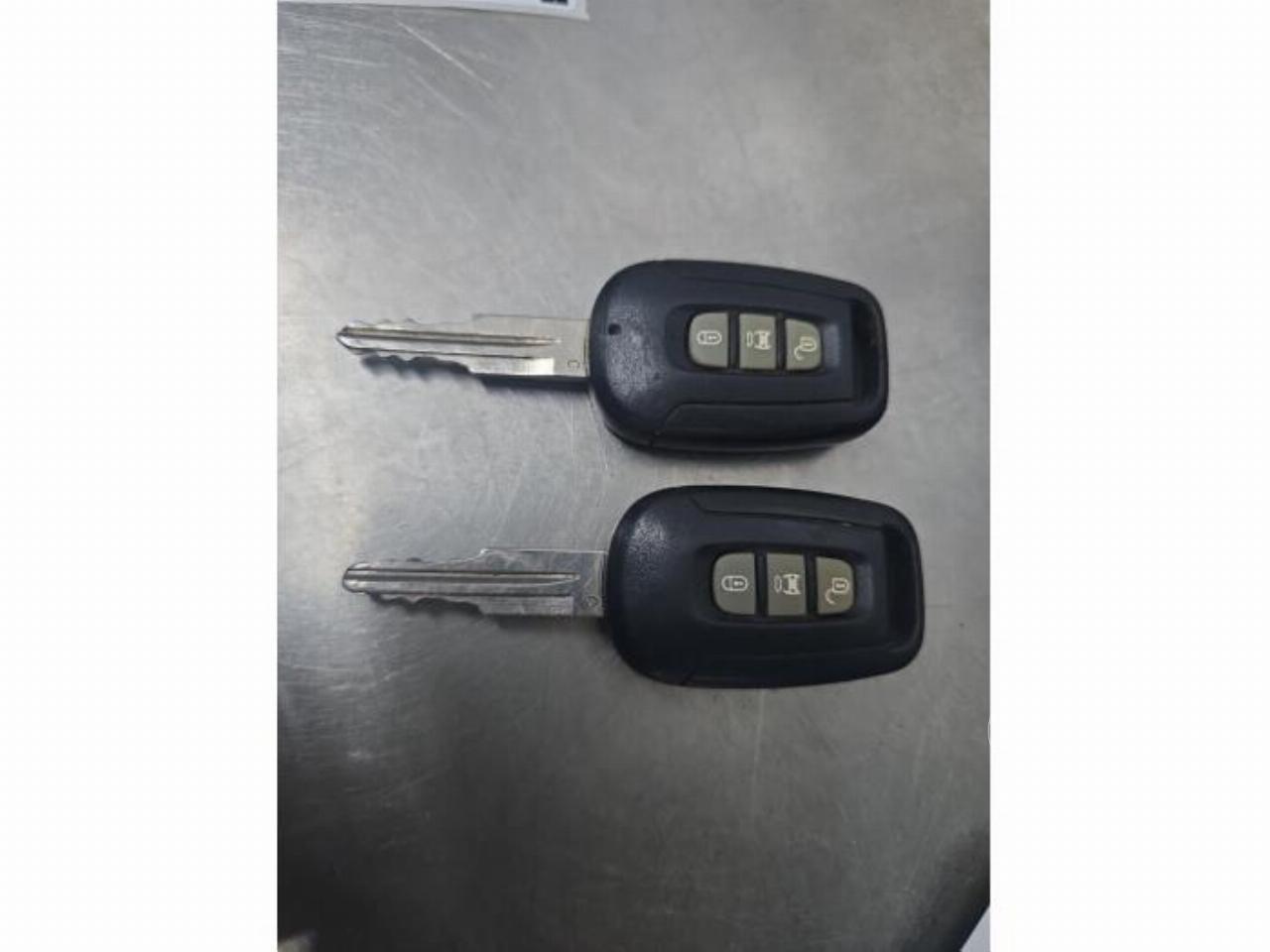 Chevrolet Captiva Captiva (C100), SUV, 2006 / 2011 2.4 16V 4x4