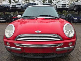 Coche siniestrado Mini Mini Mini One/Cooper (R50), Hatchback, 2001 / 2007 1.6 16V Cooper 2003/2