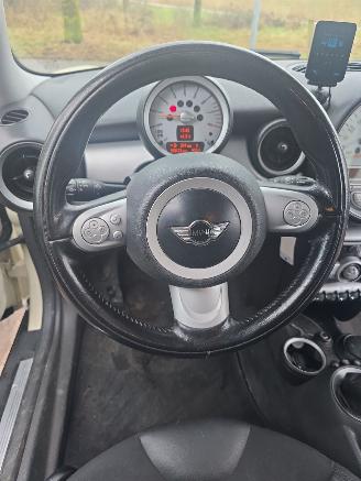 Mini Cooper CLUBMAN picture 10