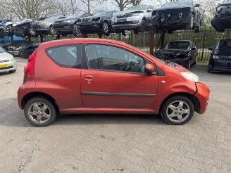 rozbiórka samochody osobowe Peugeot 107 107, Hatchback, 2005 / 2014 1.0 12V 2009/4