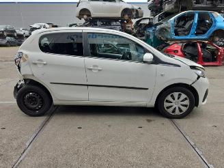 Peugeot 108 108, Hatchback, 2014 1.0 12V VVT-i picture 7