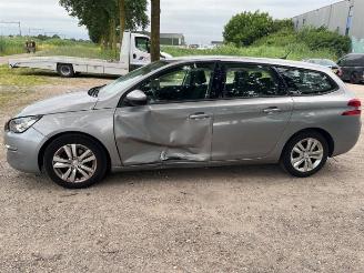 Vrakbiler auto Peugeot 308 308 SW (L4/L9/LC/LJ/LR), Combi 5-drs, 2014 / 2021 1.2 12V e-THP PureTech 130 2014/7