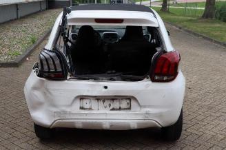 Peugeot 108 108, Hatchback, 2014 1.0 12V picture 4